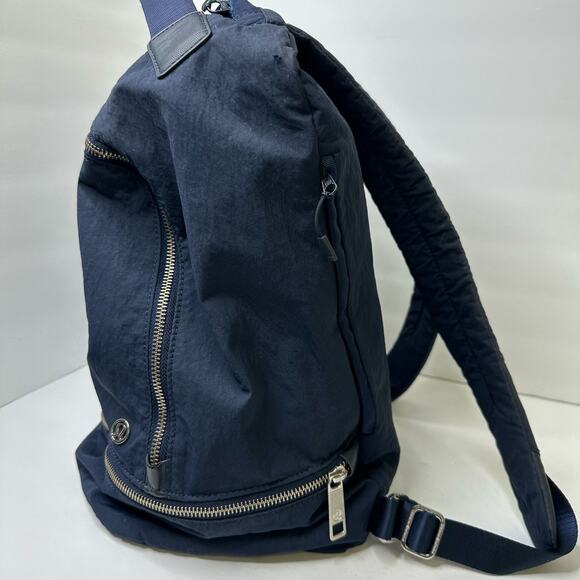 Lululemon City Adventurer Backpack True Navy 20L Flaws - Picture 3 of 16